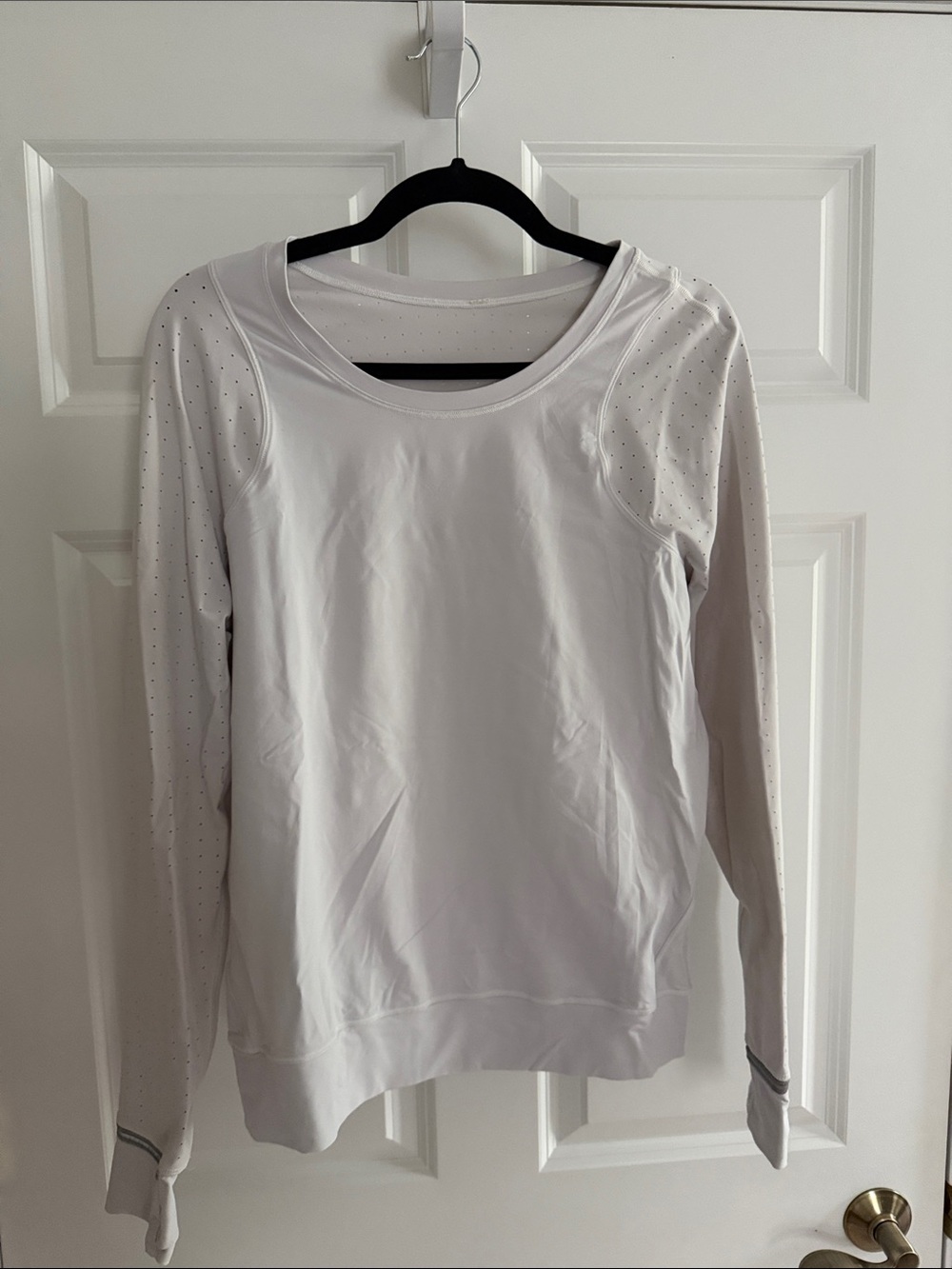 Lulu Long-Sleeve Performance Top